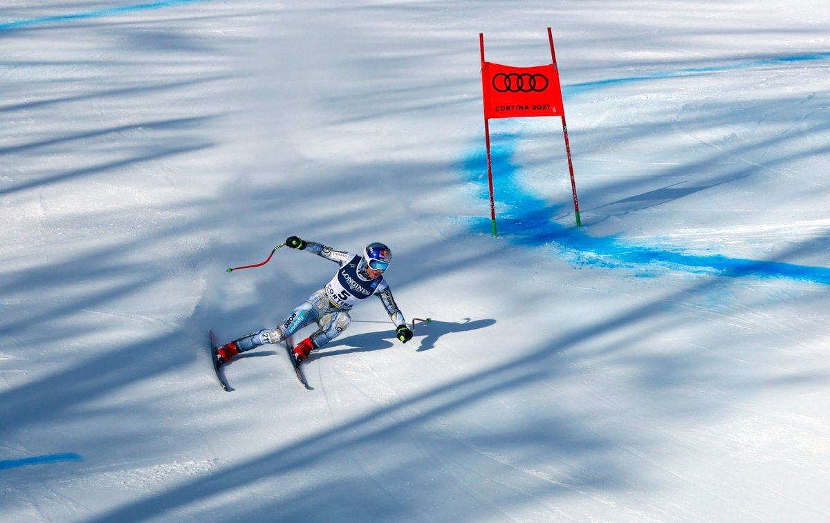 Ester Ledecká během super-G v rámci kombinace na MS