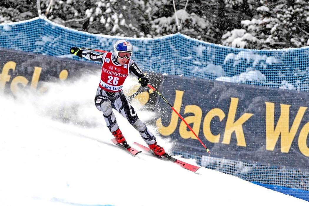 Olympijská vítězka v super-G Ester Ledecká vyhrála sjezd Světového poháru v kanadském Lake Louise