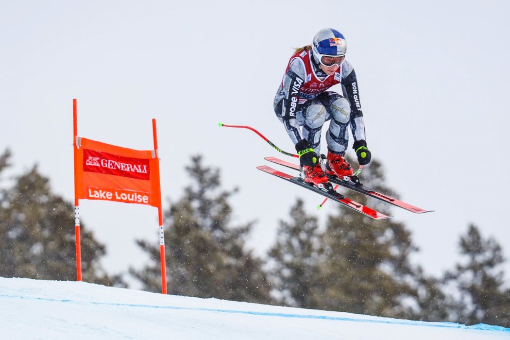 Olympijská vítězka v super-G Ester Ledecká vyhrála sjezd Světového poháru v kanadském Lake Louise