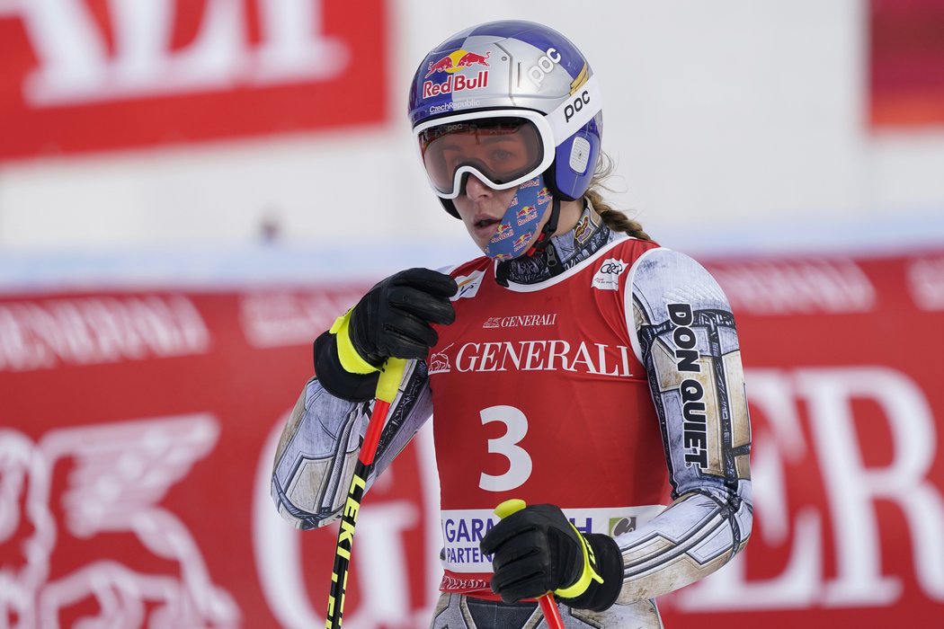 Ester Ledecká v cíli druhého super-G v Garmisch-Partenkirchenu