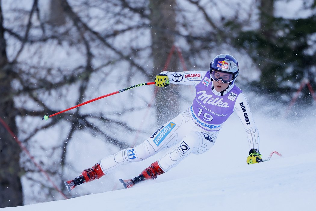 Ester Ledecká na trati SuperG