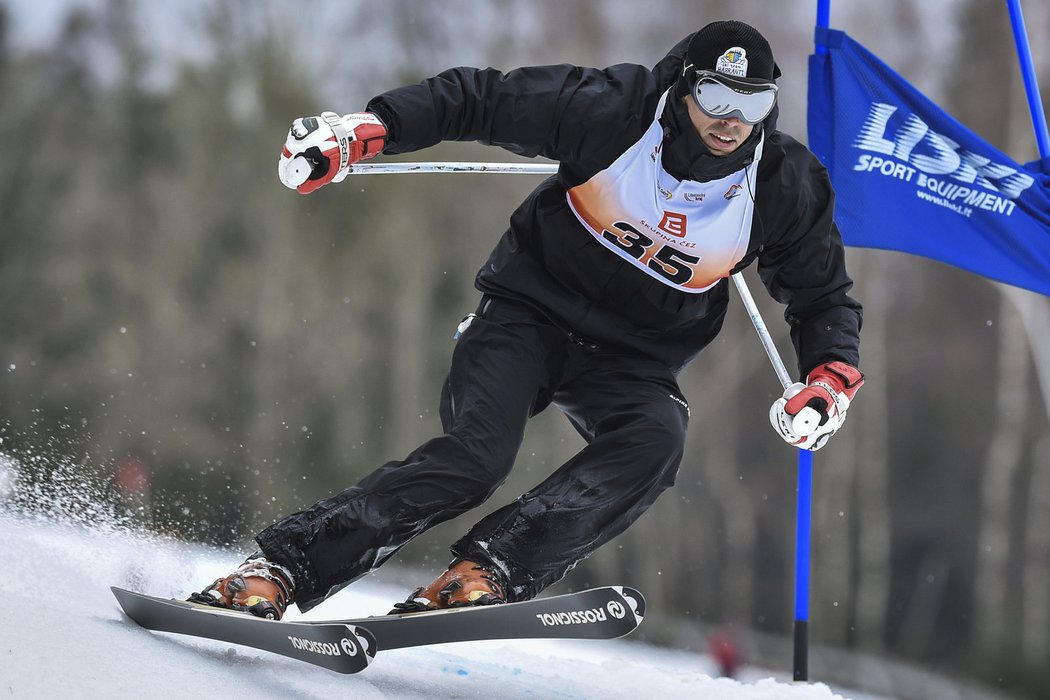 Vodní slalomář Stanislav Ježek se zúčastnil v Harrachově exhibičního závodu v obřím slalomu