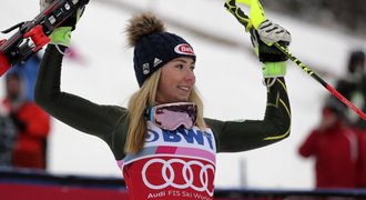 Shiffrinová opět zničila konkurenci, Capová se blýskla 17. místem