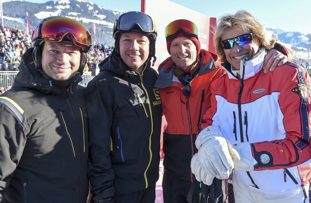 Počínání svých následovníků sledovali také bývalí lyžaři Stephan Eberharter, Fritz Strobl, Darren Dalphs a Hansi Hinterseer.