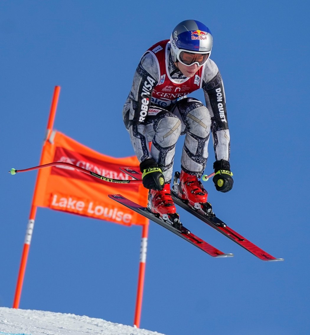 Ester Ledecká na sjezdu v Lake Louise