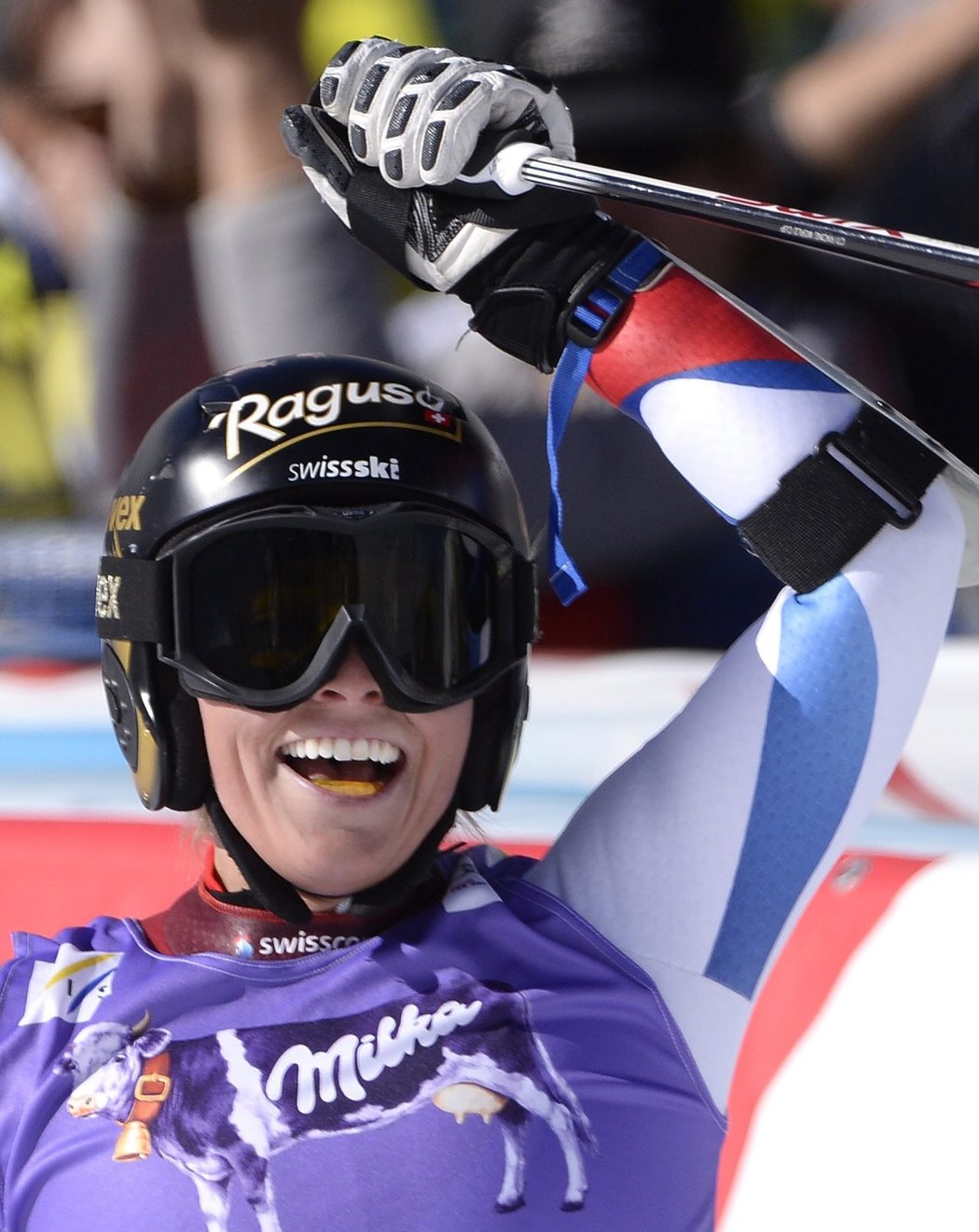 Lara Gutová se raduje z vítězství v prvním závodě Světového poháru v Söldenu