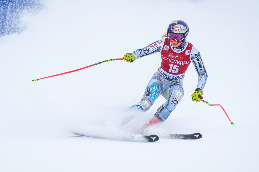 Česká lyžařka Ester Ledecká na startu sezony Světového poháru 