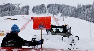 Sjezd Ledecké na finále SP v ohrožení. Trénink už podruhé zrušilo počasí