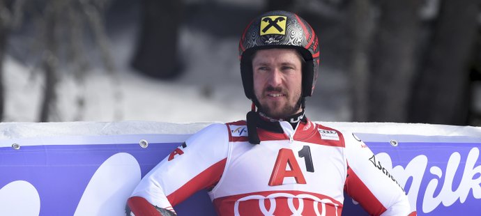 Marcel Hirscher v cíli obřího slalomu v Bansku. Na vítězství to nestačilo, na glóbus ano