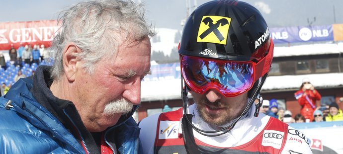 Marcel Hirscher se svým otcem Ferdinandem, který ho k lyžování přivedl.