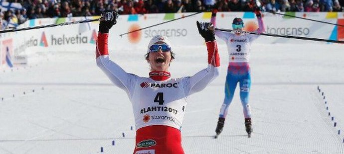 Marit Björgenová získala ve skiatlonu rekordní 15. zlatou medaili z MS.