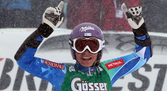 První obří slalom Světového poháru vyhrála Mazeová