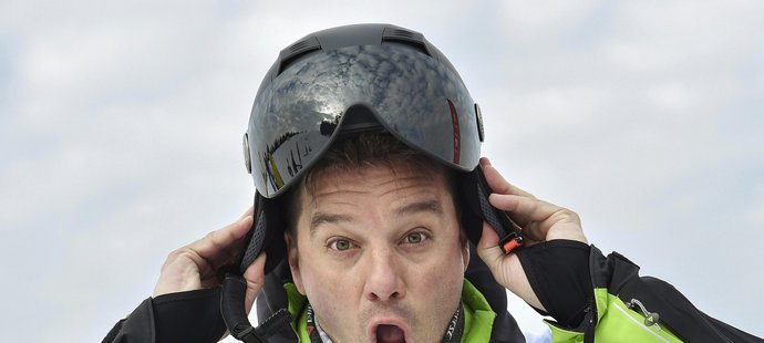 Fotbalový divočák Petr Švancara při exhibičním novinářském závodě na lyžích ve Špindlerově Mlýně