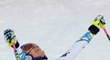 Američanka Lindsey Vonnová se raduje po dojezdu do cíle sjezdu na MS v Aare. Ve svém posledním závodě kariéry vybojovala bronzovou medaili