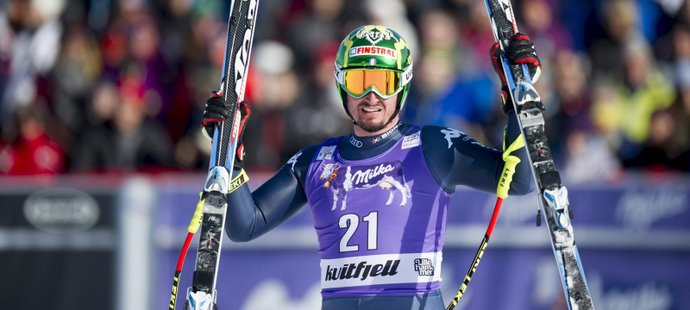 Italský sjezdař Dominik Paris po vítězství ve SP ve sjezdu v norském Kvitfjellu 