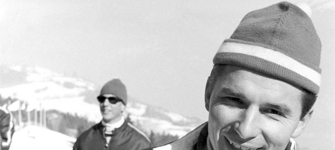 Jiří Raška na archivním snímku z roku 1968 z olympiády v Grenoblu, kde získal zlatou a stříbrnou medaili