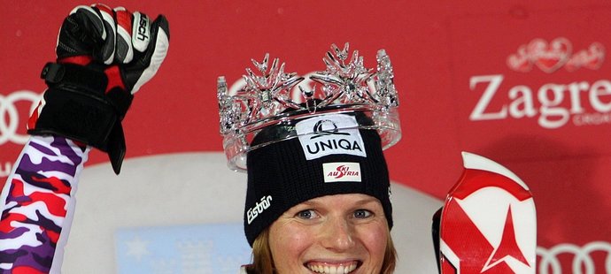 Rakouská lyžařka Marlies Schildová po jednom ze svých triumfů ve slalomu