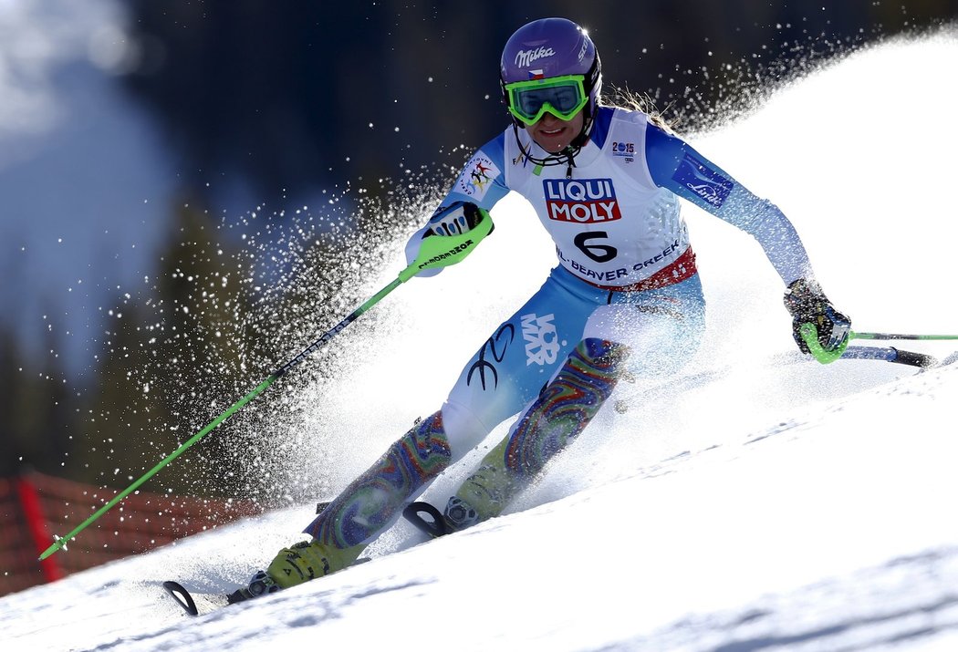 Lyžařka Šárka Strachová skončila ve slalomu na mistrovství světa v americkém Beaver Creeku na třetím místě. Raduje se tak ze své čtvrté medaile na MS.