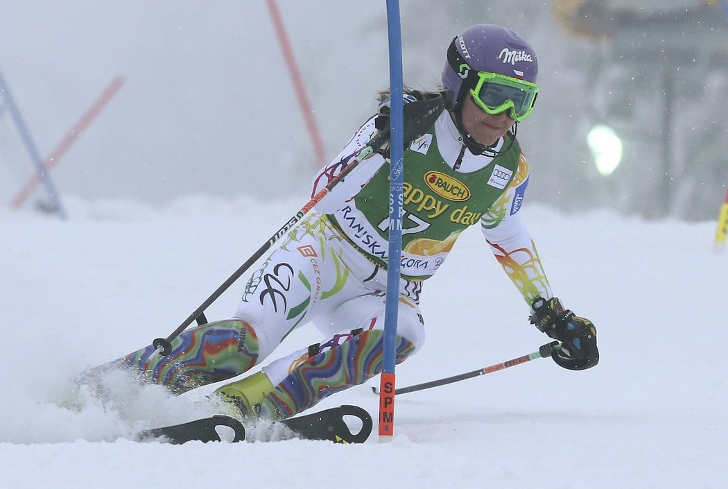 Šárka Strachová na trati slalomu v Kranjské Goře