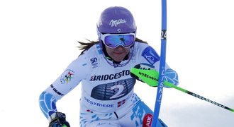 Strachová byla v Sestriere devátá, slalomu dál vládne Shiffrinová