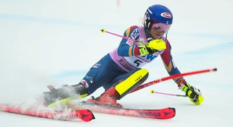 Shiffrinová suverénně vyhrála slalom v Killingtonu před Slovenkou Dubovskou