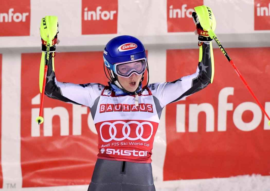 Mikaela Shiffrinová má po triumfu v paralelním slalomu ve Stockholmu jistý malý glóbus, královnou slalomu ve SP je americká lyžařka již pošesté