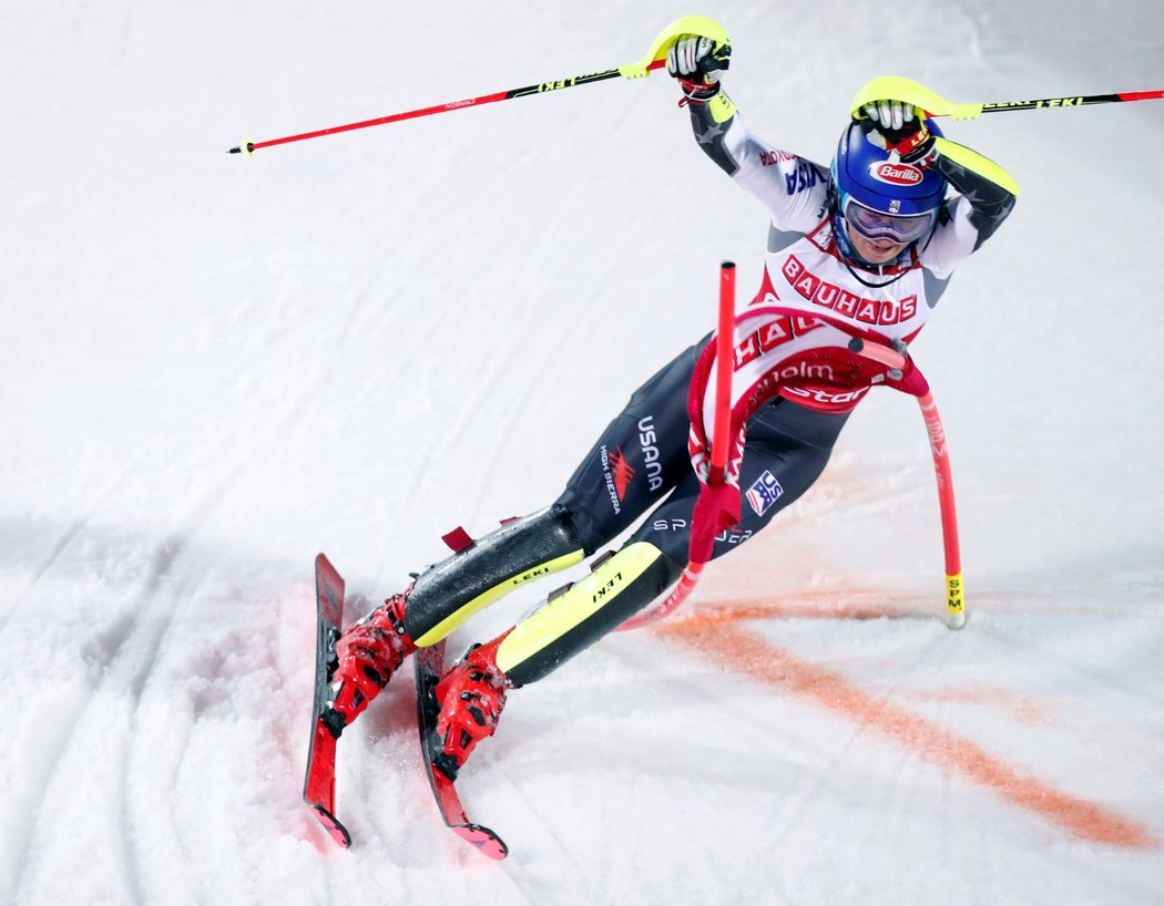 Mikaela Shiffrinová má po triumfu v paralelním slalomu ve Stockholmu jistý malý glóbus, královnou slalomu ve SP je americká lyžařka již pošesté