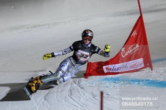 Ester Ledecká na snowboardu