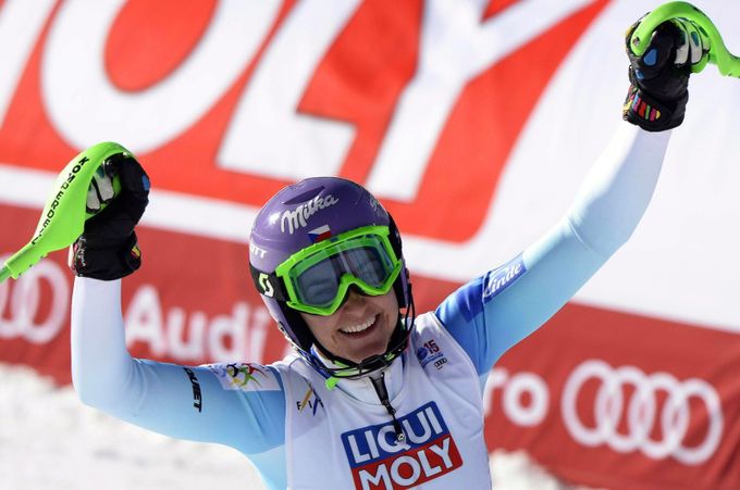Senzační Šárka! Strachová je zpět mezi elitou, z MS má bronz Senzační Šárka! Strachová je zpět mezi elitou, z MS má bronz
