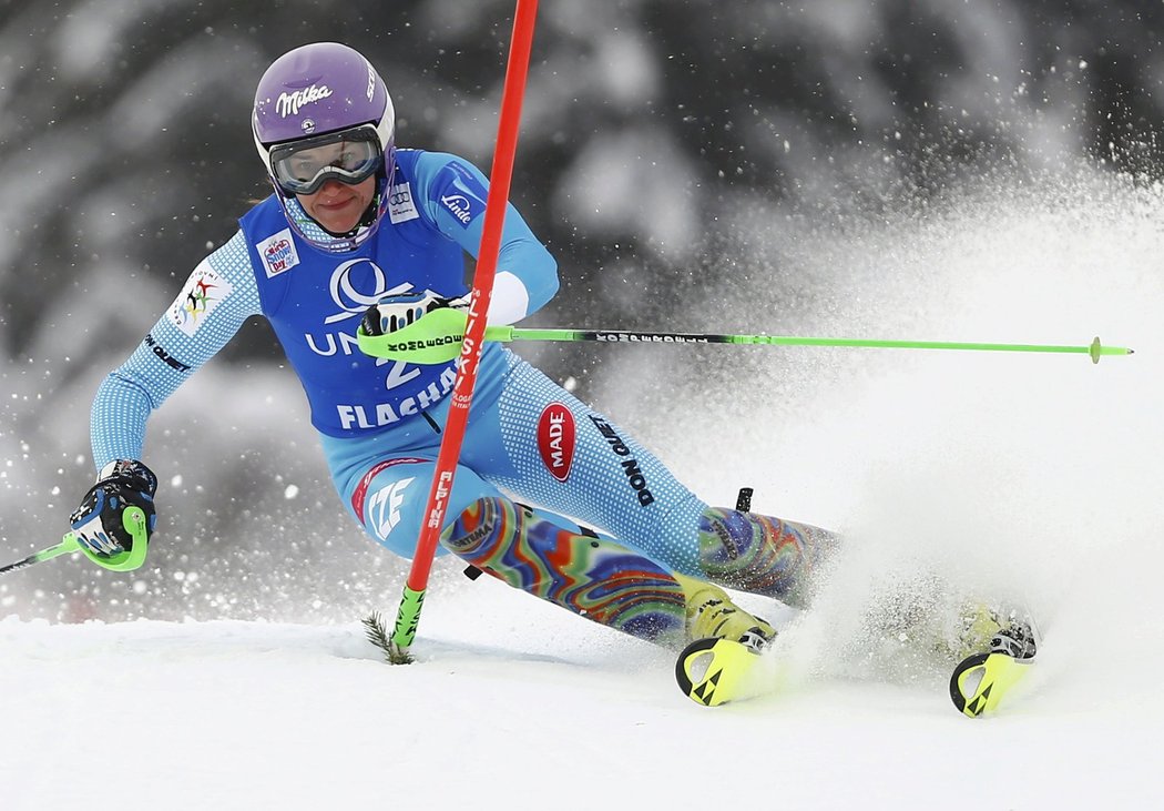 Česká lyžařka Šárka Strachová v prvním kole slalomu SP ve Flachau