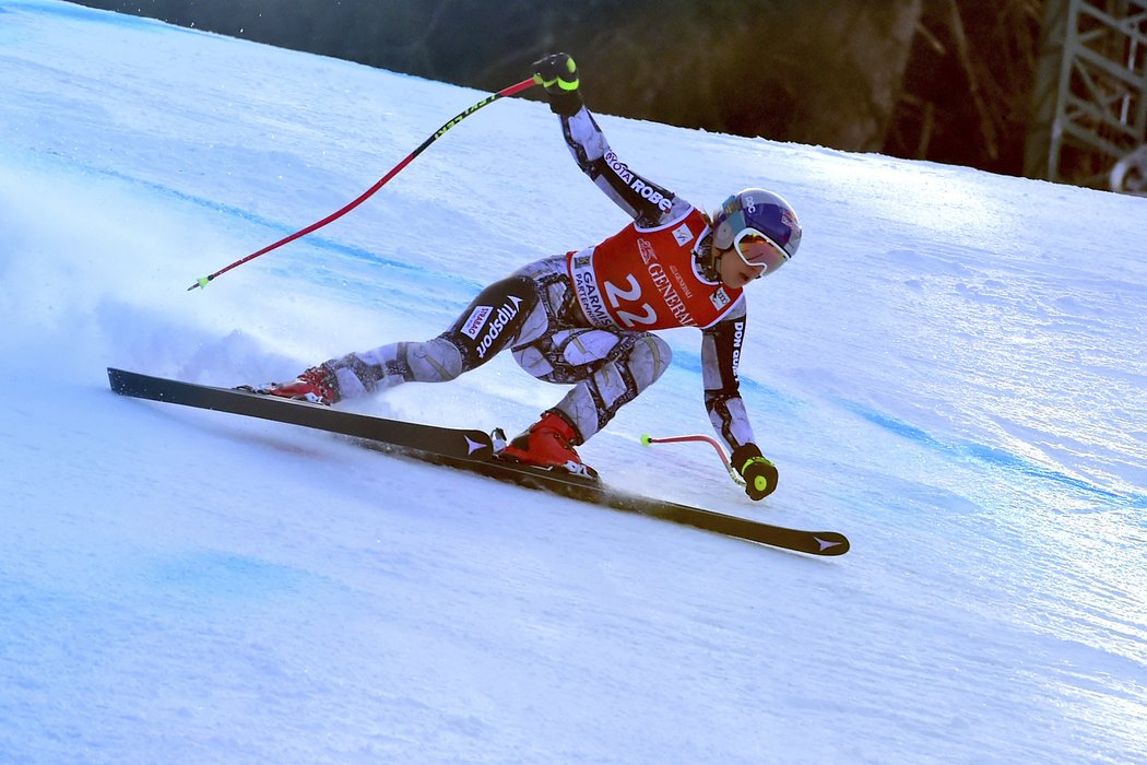 Ester Ledecká na trati superobřího slalomu v Ga-Pa