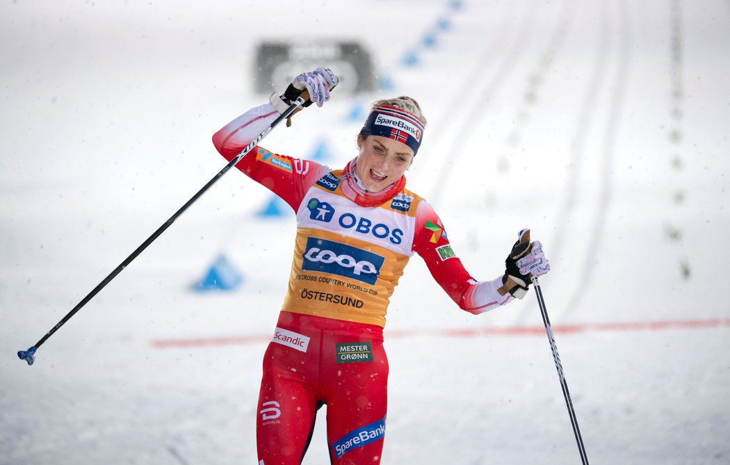 Therese Johaugová vyhrála ve Světovém poháru už sedmnáctý závod v sezoně