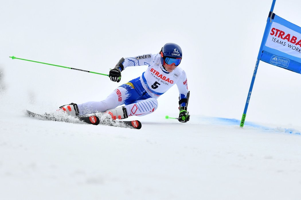 Petra Vlhová ovládla první kolo obřího slalomu SP ve Špindlerově Mlýně