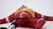 Natalja Něprjajevová v cíli závěrečné etapy Tour de Ski