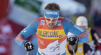 Znovu Usťugov! Ruský suverén ovládl na Tour de Ski i pátou etapu