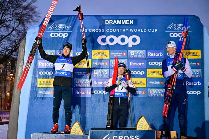 Dojatý Tuž po stříbru: Šílenej den! Klaebo po drsném pádu skončil v nemocnici Dojatý Tuž po stříbru: Šílenej den! Klaebo po drsném pádu skončil v nemocnici