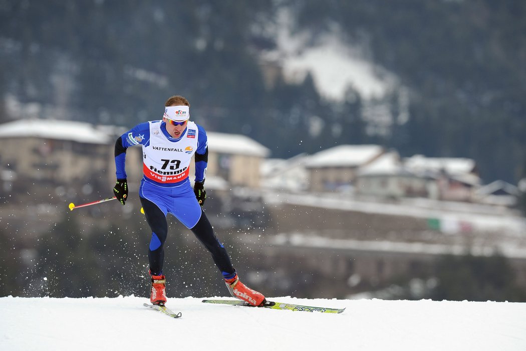 Lukáš Bauer na trati volné patnáctky na mistrovství světa ve Val di Fiemme