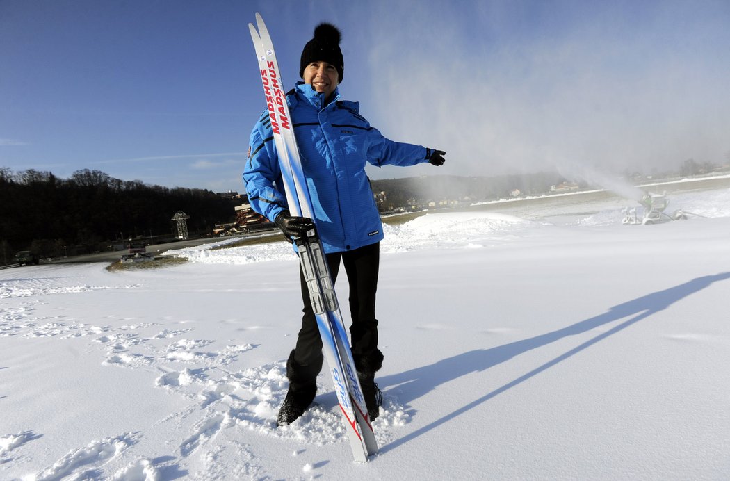 Kateřina Neumannová ukazuje na svoje nové království, SkiPark ve Velké Chuchli