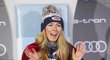 Mikaela Shiffrinová s korunkou pro vítězku slaví svůj triumf ve slalomu SP v Záhřebu