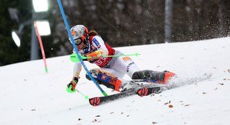 Špinavý slalom v Záhřebu ovládla Vlhová. Obě Češky skončily už v 1. kole