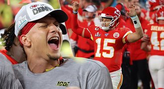 Zázrak Mahomes. Hází sekerou, chtěla ho MLB i NFL. Slavit bude na kolotoči