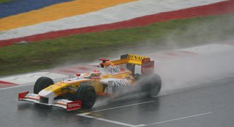 Formule budou v Malajsii kvůli dešti startovat dříve
