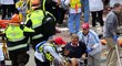 Výbuch v cíli bostonského maratonu způsobil desítky zraněných a zatím nespecifikovaný počet mrtvých