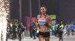 Česká reprezentantka Marcela Joglová při premiéře na MS předčila očekávání a obsadila dvacáté místo v čase 2:52:22.