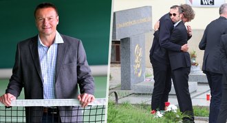 Poslední rozloučení s koučem hvězd Všetíčkem (†58): Bolest Kordy i Štěpánka!