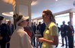 Čerstvá vítězka Wimbledonu Markéta Vondroušová prohodila pár slov s princeznou Kate