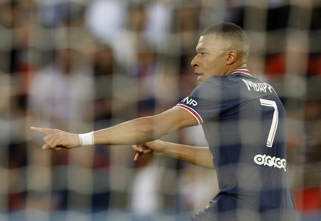 Hvězdný útočník PSG Kylian Mbappé