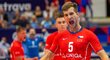 Český volejbalista Adam Zajíček se raduje z bodu v úvodním zápase ME proti Slovinsku
