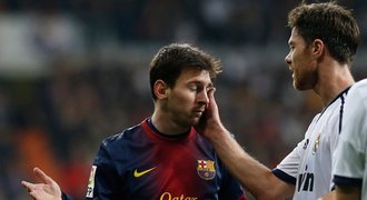 Messi běsnil. Idiote, řval na beka Realu před těhotnou manželkou