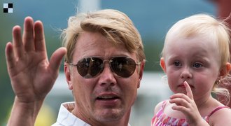 Mika Häkkinen koupil české trenérce koně do Velké pardubické